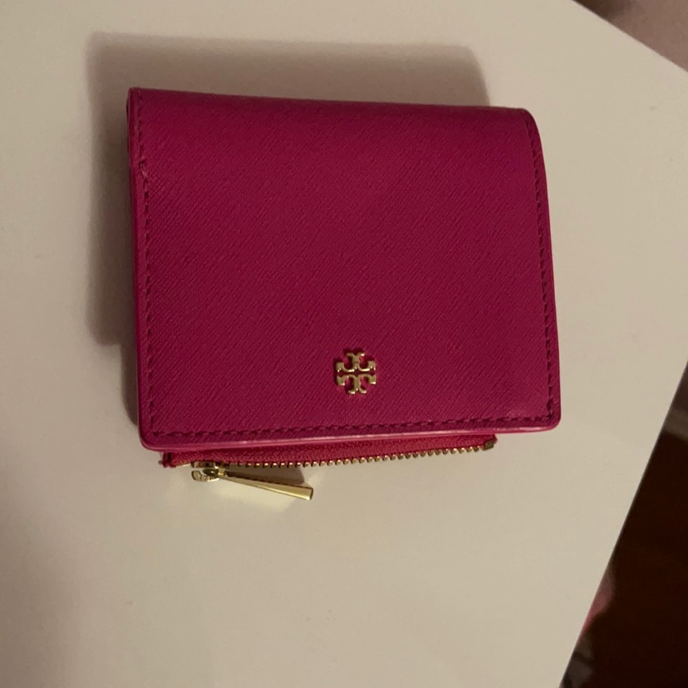 Tory burch wallet mini